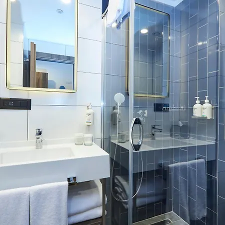 Otel Express - Airport Arnavutkoy By Ihg İstanbul