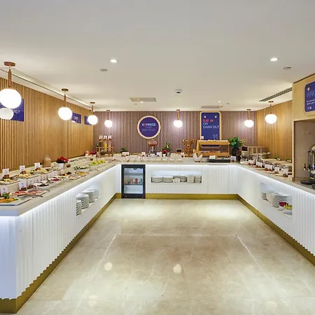 Express - Airport Arnavutkoy By Ihg 4*