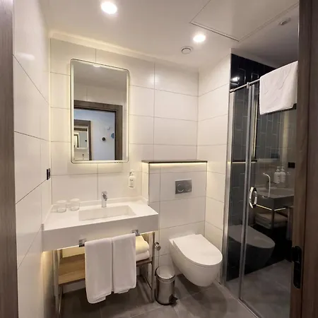 Express - Airport Arnavutkoy By Ihg