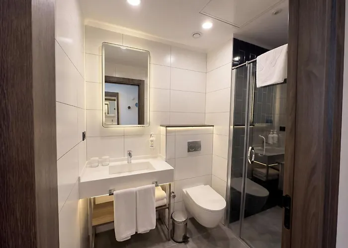 Express - Airport Arnavutkoy By Ihg