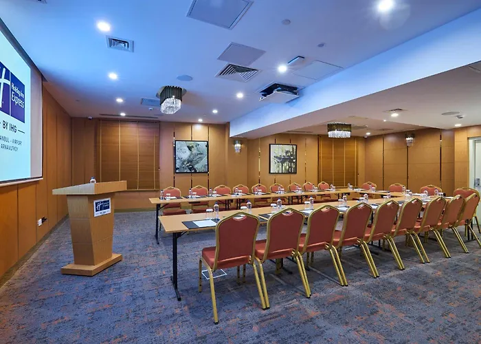 Express - Airport Arnavutkoy By Ihg Istanbul